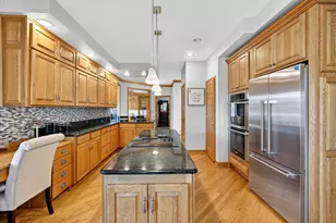 4 Bernay Ct, Cary, IL 60013 - Photo 13