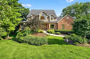 4 Bernay Ct, Cary, IL 60013 - Photo 1