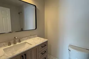 2411 N Kennicott Dr, Arlington Heights, IL 60004 - Photo 11