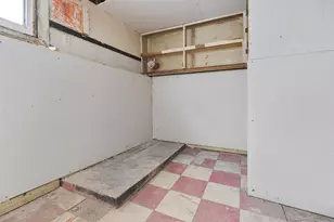 12338 S Elizabeth St, Calumet Park, IL 60827 - Photo 17