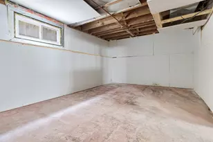 12338 S Elizabeth St, Calumet Park, IL 60827 - Photo 15