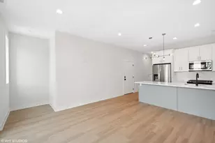 3715 S Giles Ave, Chicago, IL 60653 - Photo 9