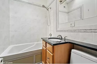 2336 W Taylor Street, Chicago, IL 60612 - Photo 27