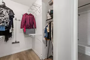 2308 N Old Hicks Rd, Palatine, IL 60074 - Photo 13