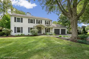 743 S Country Dr, Barrington, IL 60010 - Photo 1