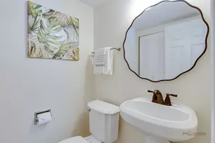 233 Winfield Ct, Vernon Hills, IL 60061 - Photo 11