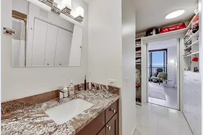 3660 N Lake Shore Drive #3401, Chicago, IL 60613 - Photo 13