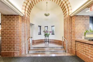 3660 N Lake Shore Dr, Chicago, IL 60613 - Photo 27