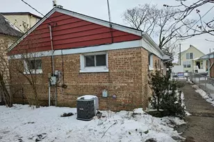 7436 W 58th St, Summit, IL 60501 - Photo 21