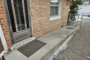 7436 W 58th St, Summit, IL 60501 - Photo 19