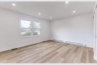 1225 Radcliffe Road, Buffalo Grove, IL 60089 - Photo 9