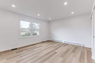 1225 Radcliffe Rd, Buffalo Grove, IL 60089 - Photo 9