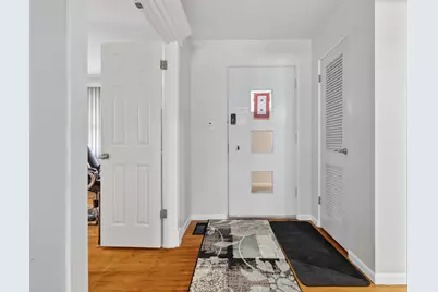 203 S See Gwun Avenue, Mount Prospect, IL 60056 - Photo 3