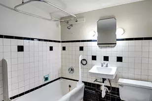 426 N Lake St, Aurora, IL 60506 - Photo 7