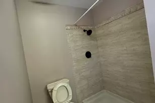 30W011 Kensington Dr, Warrenville, IL 60555 - Photo 11