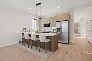 4536 S Prairie Ave, Chicago, IL 60653 - Photo 3