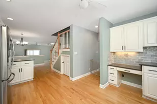 0S340 Forest St, Winfield, IL 60190 - Photo 7