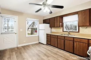 1313 Cherokee Dr, Round Lake Beach, IL 60073 - Photo 3