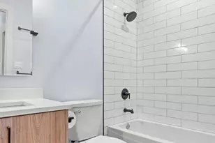 4337 S Berkeley Ave, Chicago, IL 60653 - Photo 23