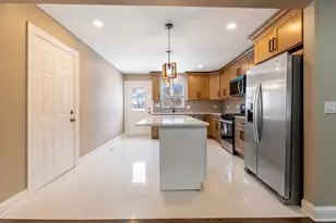 3321 E Red Oak Ln, Crete, IL 60417 - Photo 11