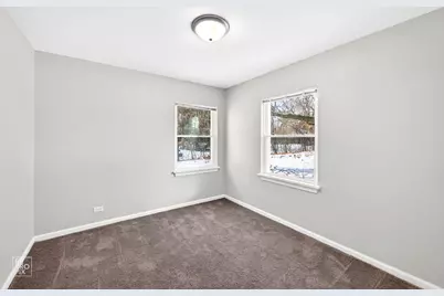 1045 S Columbine Avenue, Lombard, IL 60148 - Photo 11