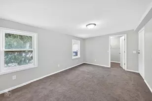 1045 S Columbine Ave, Lombard, IL 60148 - Photo 7