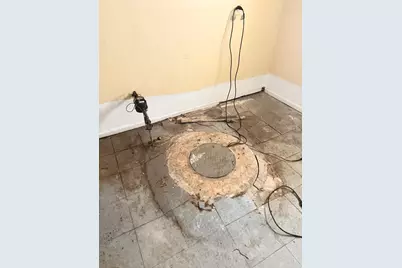 8352 S Phillips Avenue, Chicago, IL 60617 - Photo 21