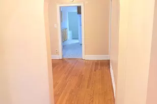 8352 S Phillips Ave, Chicago, IL 60617 - Photo 7