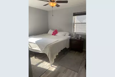 3002 Gilead Avenue, Zion, IL 60099 - Photo 7