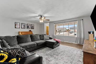 914 Donnie Court, Joliet, IL 60435 - Photo 3