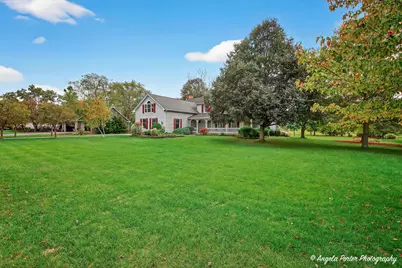 2215 Crystal Circle, Crystal Lake, IL 60012 - Photo 3