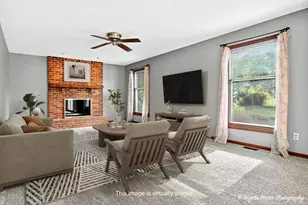 2215 Crystal Cir, Crystal Lake, IL 60012 - Photo 11