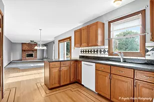 2215 Crystal Cir, Crystal Lake, IL 60012 - Photo 17