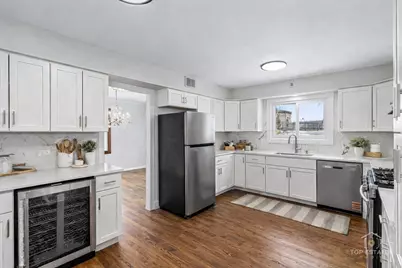 931 Canterbury Drive, Schaumburg, IL 60195 - Photo 7