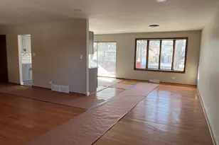 530 N Arizona Ave, Glenwood, IL 60425 - Photo 5