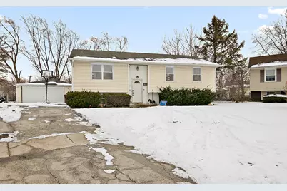 34 S Chestnut Court, Glenwood, IL 60425 - Photo 1