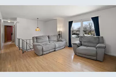 34 S Chestnut Court, Glenwood, IL 60425 - Photo 3