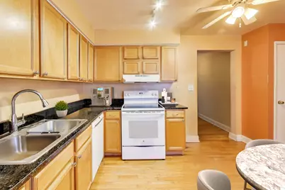 6828 N Greenview Avenue #1N, Chicago, IL 60626 - Photo 7