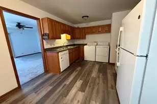 1700 Houston Ave, Joliet, IL 60433 - Photo 5