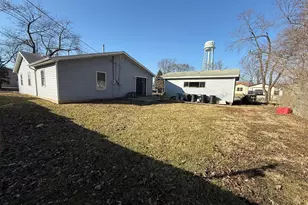 1700 Houston Ave, Joliet, IL 60433 - Photo 23