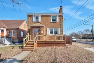 9857 S Hamlin Ave, Evergreen Park, IL 60805 - Photo 3