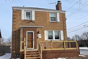 9857 S Hamlin Ave, Evergreen Park, IL 60805 - Photo 1