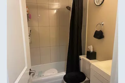 5310 N Chester Avenue #411, Chicago, IL 60656 - Photo 7