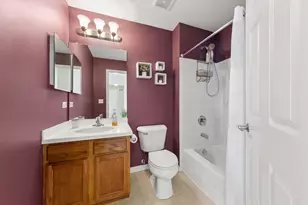 1709 Belcourt, Elgin, IL 60120 - Photo 15