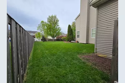 1709 Belcourt, Elgin, IL 60120 - Photo 41