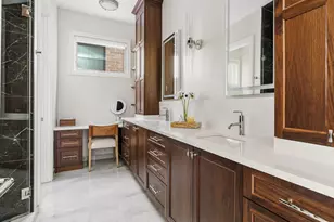 2227 W Huron St, Chicago, IL 60612 - Photo 15