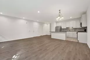 948 W 15th Pl, Chicago, IL 60608 - Photo 7