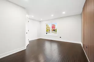 531 Lasalle Ln, Buffalo Grove, IL 60089 - Photo 9