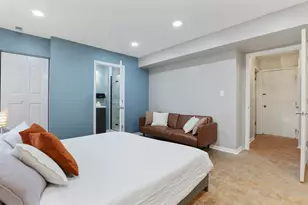 1356 Larchmont Dr, Buffalo Grove, IL 60089 - Photo 45