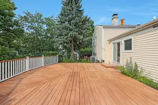 1356 Larchmont Dr, Buffalo Grove, IL 60089 - Photo 13